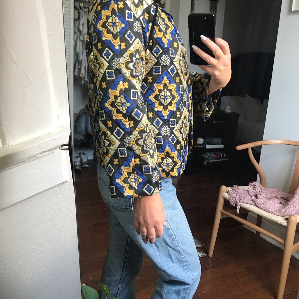 Embroidered jacket - Picture 3 of 4